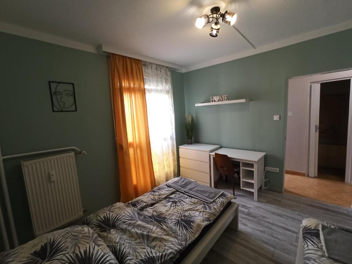 Apartment Aron
